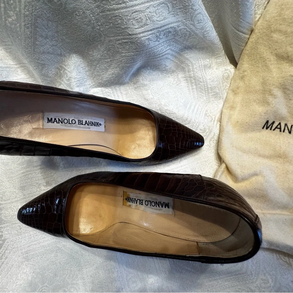 Manolo Blahnik brown Crocodile Heels